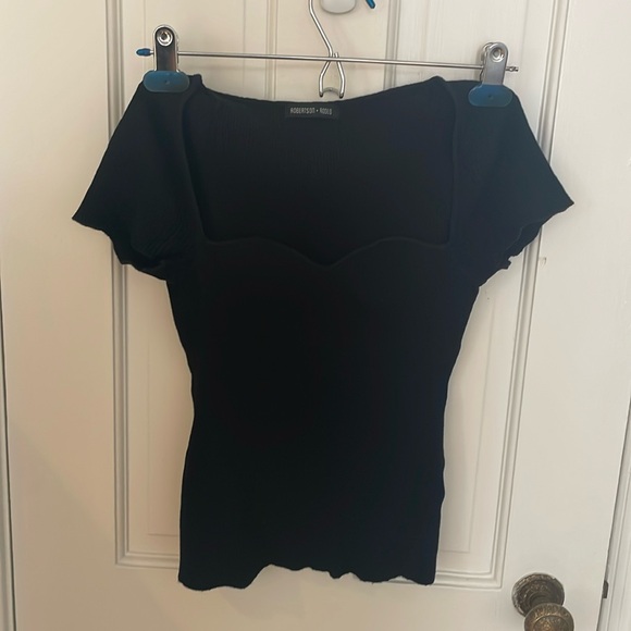 Robertson + Rodeo top - Picture 1 of 2